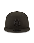 New York Yankees Black on Black 9Fifty Snapback