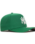 New York Yankees Kelly Green On White 9Forty A-Frame Snapback