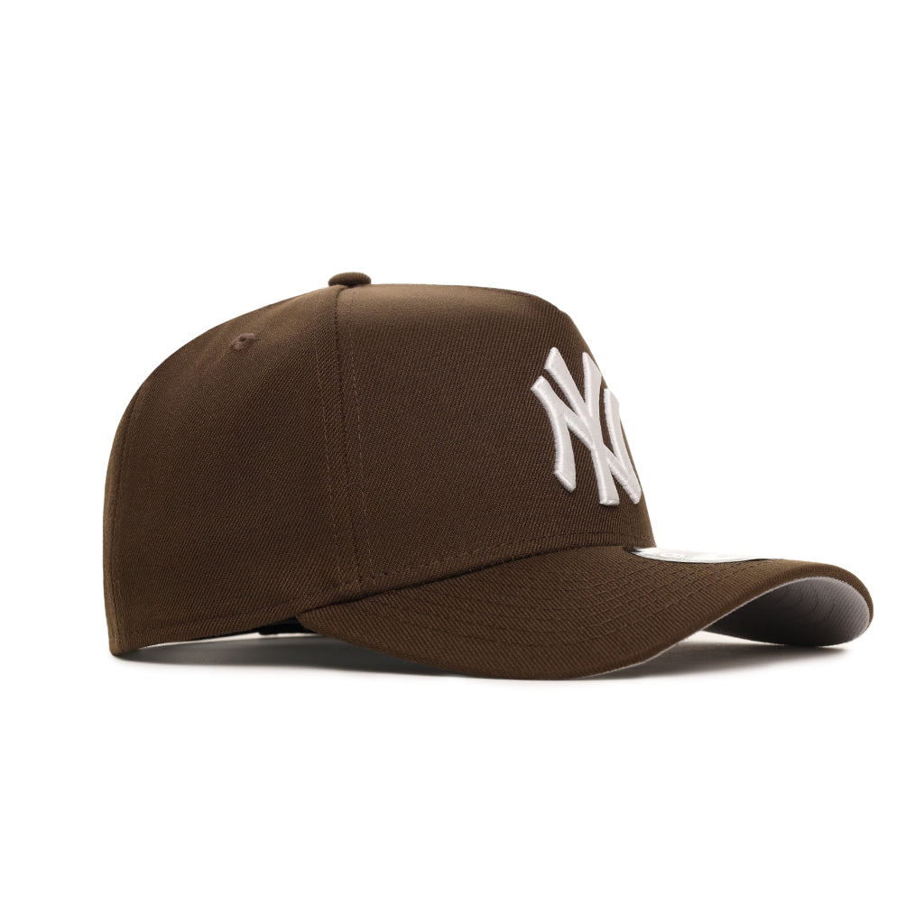 New York Yankees Walnut On White 9Forty A-Frame Snapback – CROWN