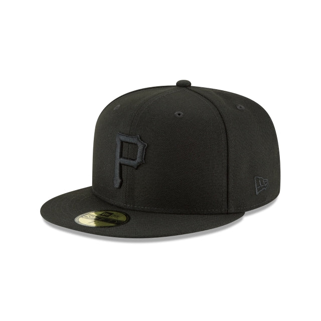 Pittsburgh Pirates MLB Basic Black on Black 59Fifty Fitted Hat