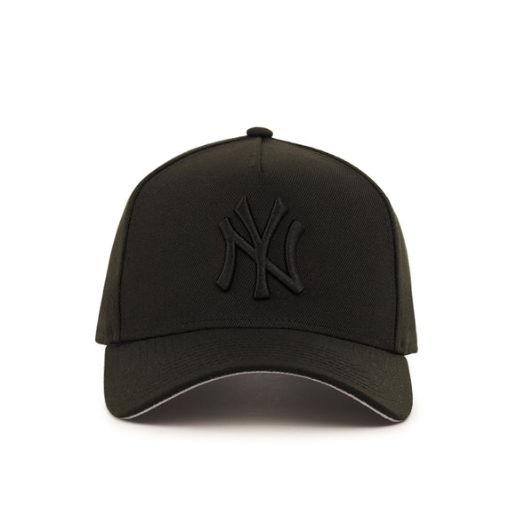 New York Yankees Black On Black 9Forty A-Frame Snapback