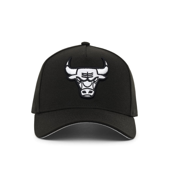 Chicago Bulls Black On White 9Forty A-Frame Snapback