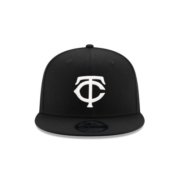 Minnesota Twins Black on White 9Fifty Snapback