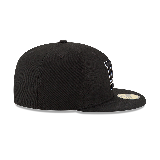 New York Giants Black On Black White Outline 59Fifty Fitted
