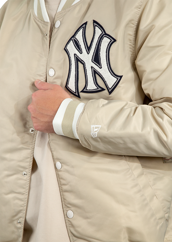New Era New York Yankees Logo Select Stone Jacket