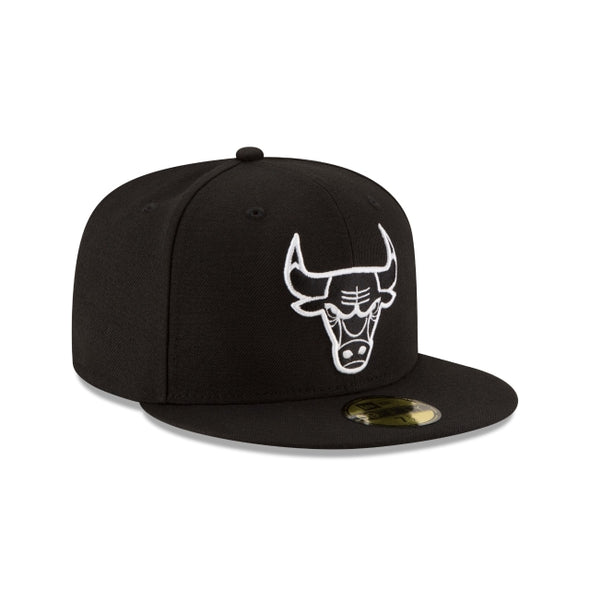 Chicago Bulls NBA Black on White 59Fifty Fitted Hat