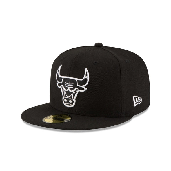 Chicago Bulls NBA Black on White 59Fifty Fitted Hat