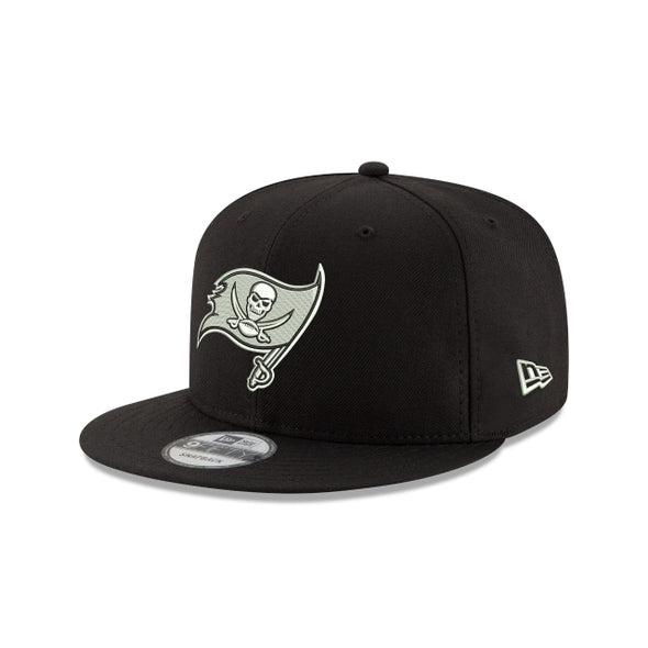 Tampa Bay Buccaneers Black on White NFL 9Fifty Snapback