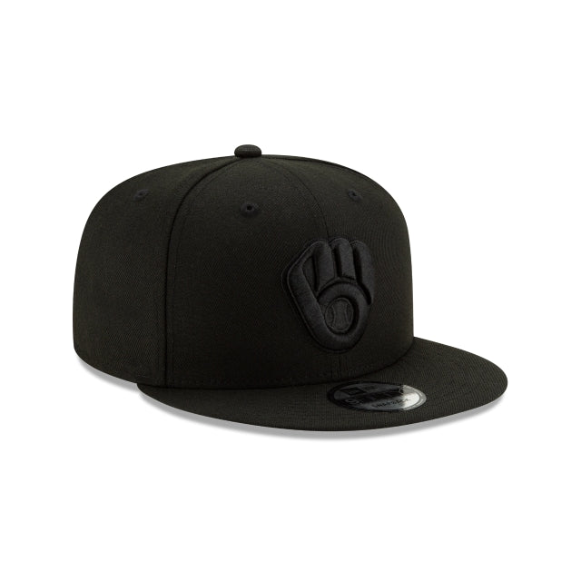 Milwaukee Brewers Black on Black 2020 Mlb Basic 9Fifty Snapback