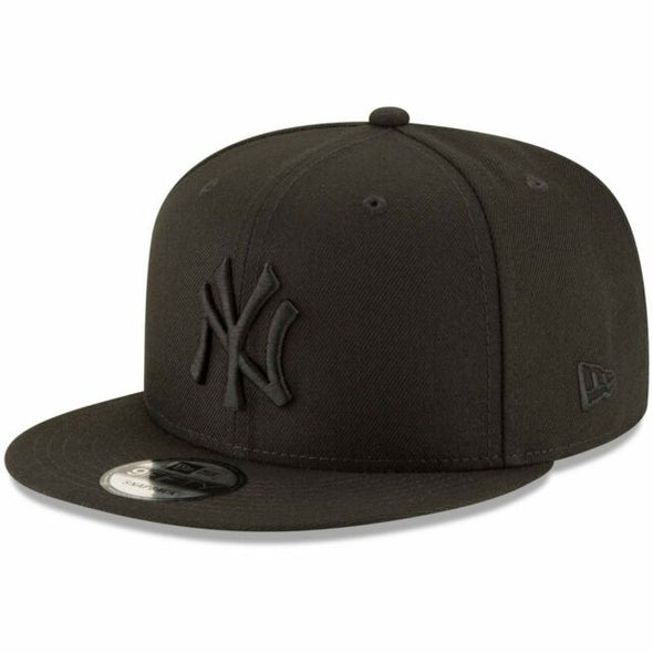 New York Yankees Black on Black 9Fifty Snapback