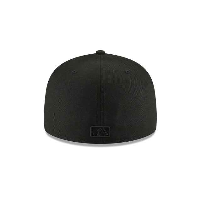 Cleveland Guardians MLB Basic Black on Black 59Fifty Fitted Hat