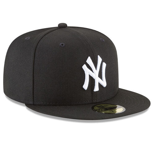 New York Yankees MLB Basic Black on White 59Fifty Fitted Hat